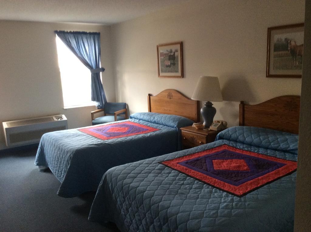 Countryside Inn 내파니 객실 사진